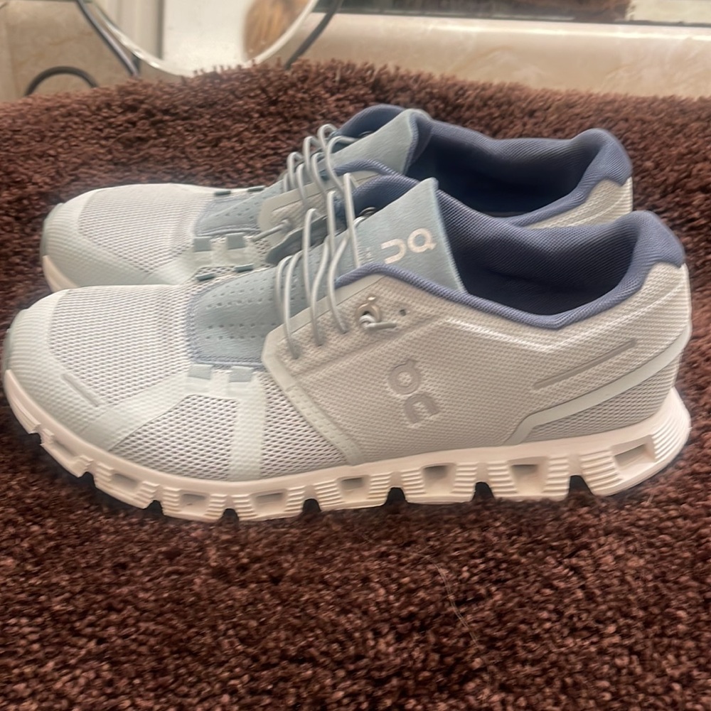 Women’s Sneakers